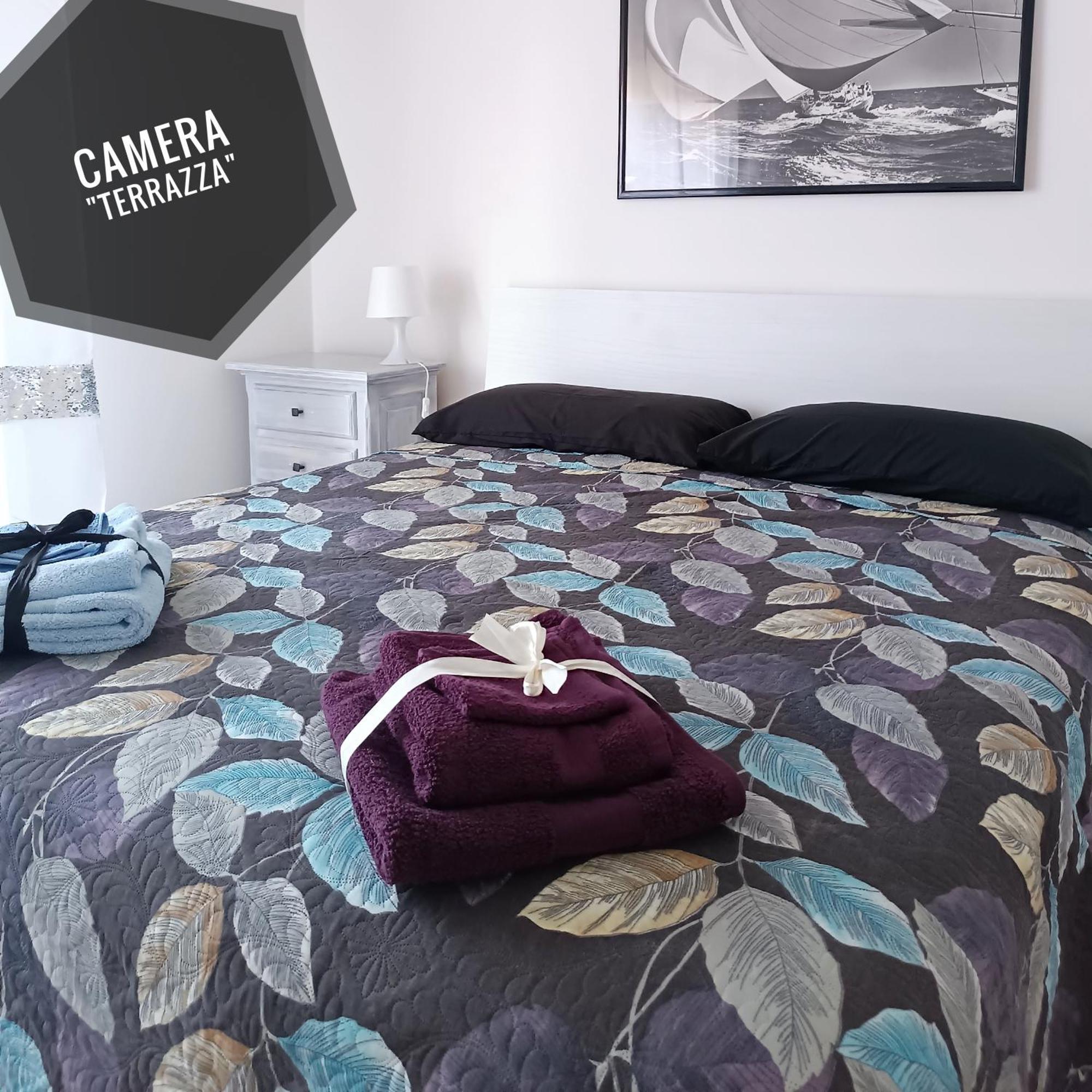 La Terrazza Sul Reno - In Pieno Centro-Due Passi Da Villa Chiara - Comodo Unipol Arena Casalecchio Di Reno Exteriör bild